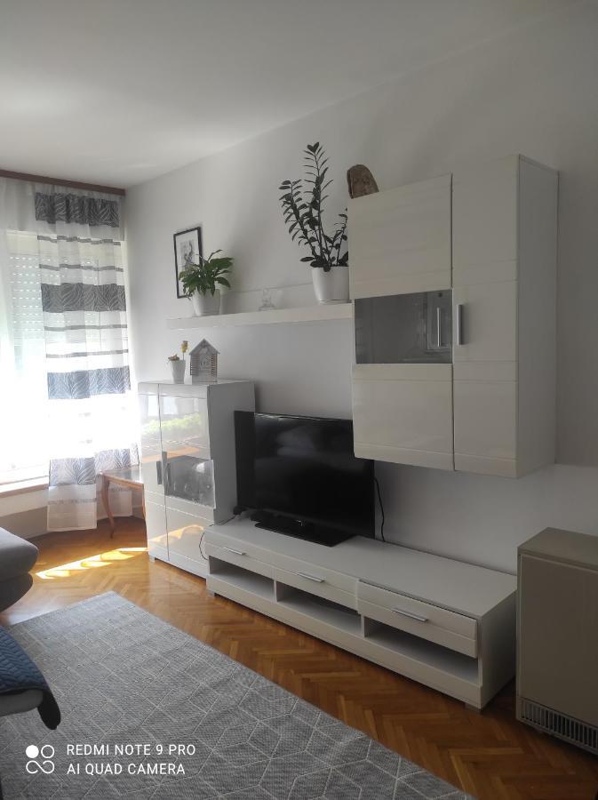 Apartman Seka Omiš Buitenkant foto